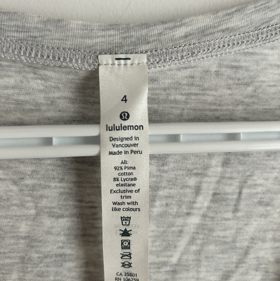 Lululemon grey shirt (4) - Picture 3 of 5